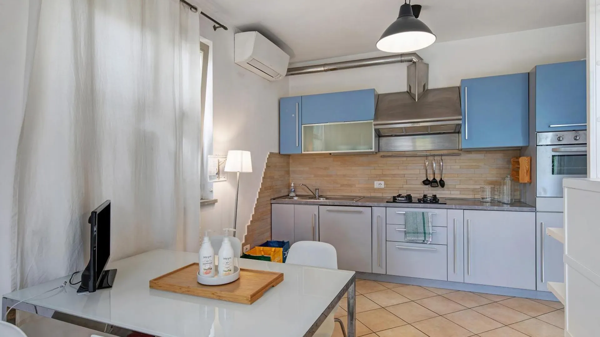 Grazioso Appartamento A Lucca Lägenhet